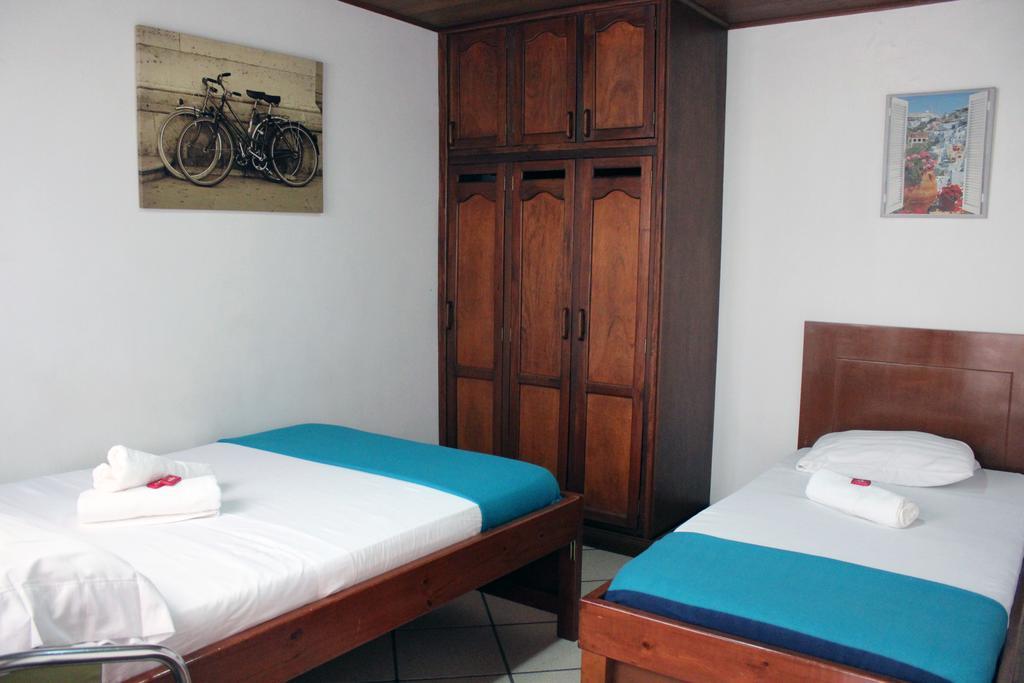 Pasadena Hostel Кали Номер фото