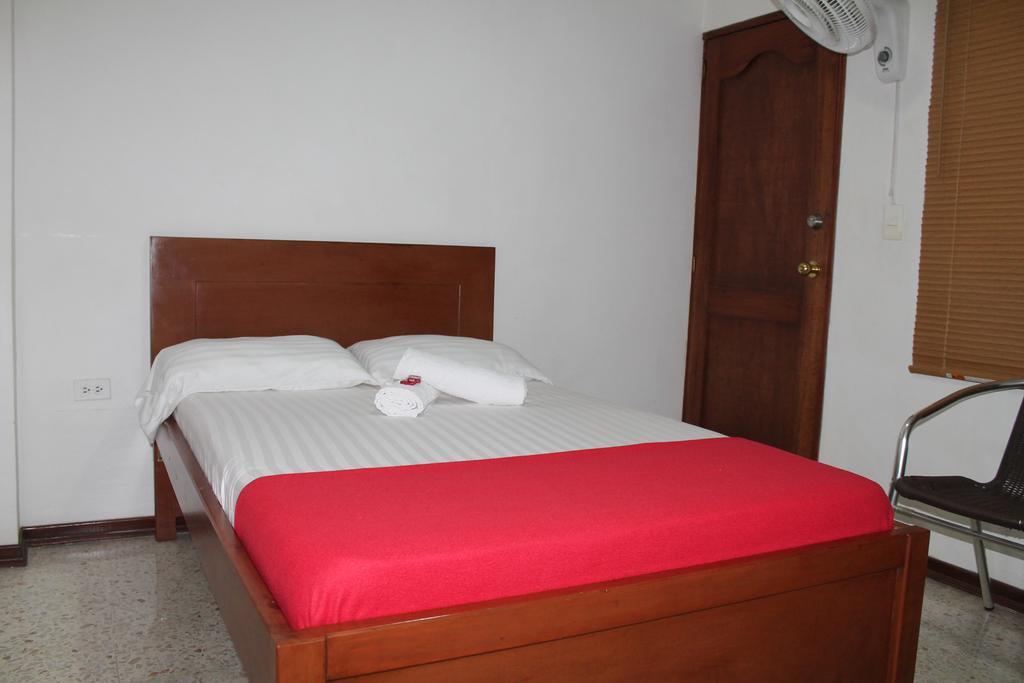 Pasadena Hostel Кали Экстерьер фото