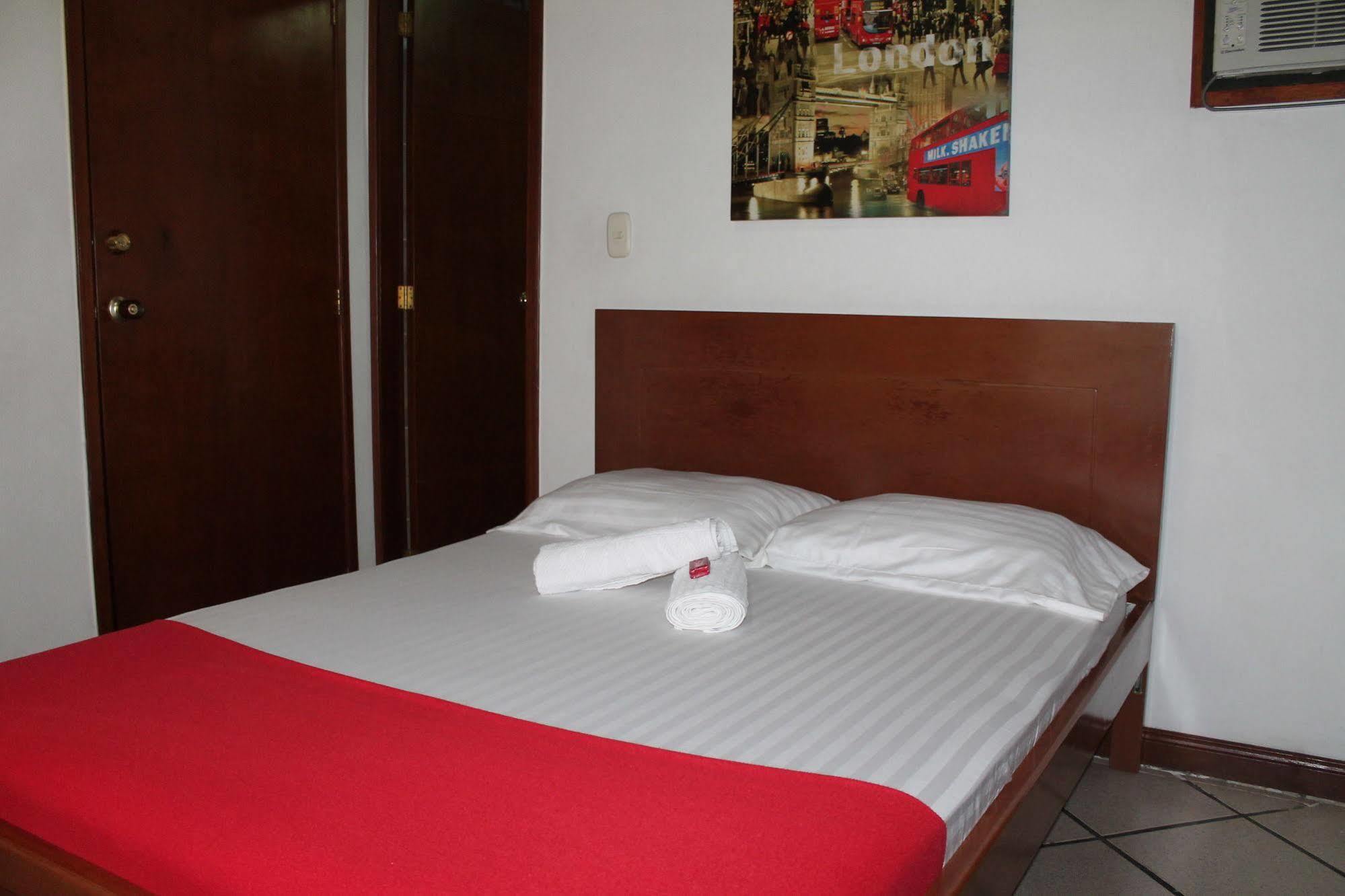 Pasadena Hostel Кали Экстерьер фото